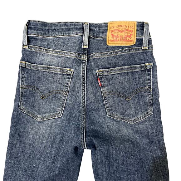 Levi's 725 Women’s High Rise Bootcut Jeans Size 25 x 28 inseam Blue - Picture 6 of 12